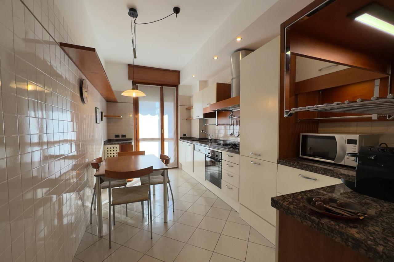 Best Way Rent - Apartments Near Tre Torri District Milán Exteriér fotografie